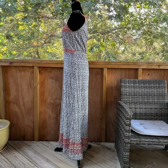 THML Jameson Embroidered Sleeveless Maxi Dress Size M - Picture 2 of 10